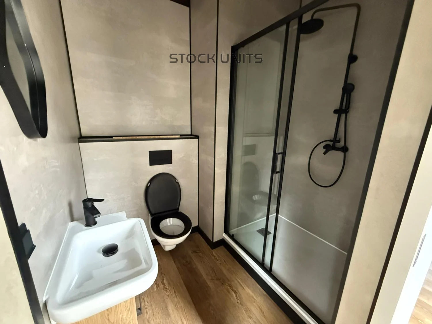 Noodwoning 11x3,2m RO - 1 slaapkamer