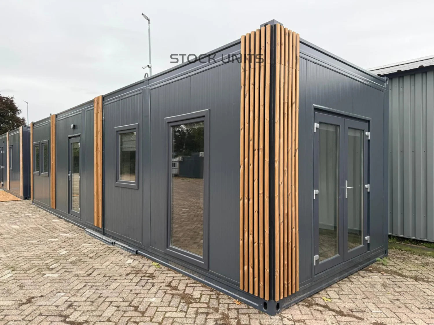 Noodwoning 11x3,2m RO - 1 slaapkamer
