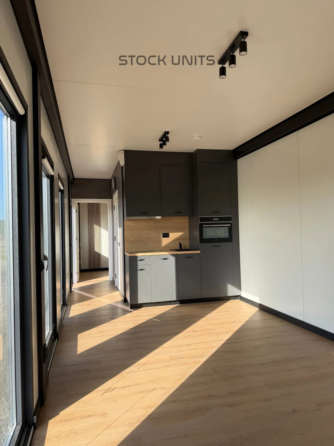 Woonunit 13x3,2m RO 42m2 - 1 slaapkamer - Direct leverbaar