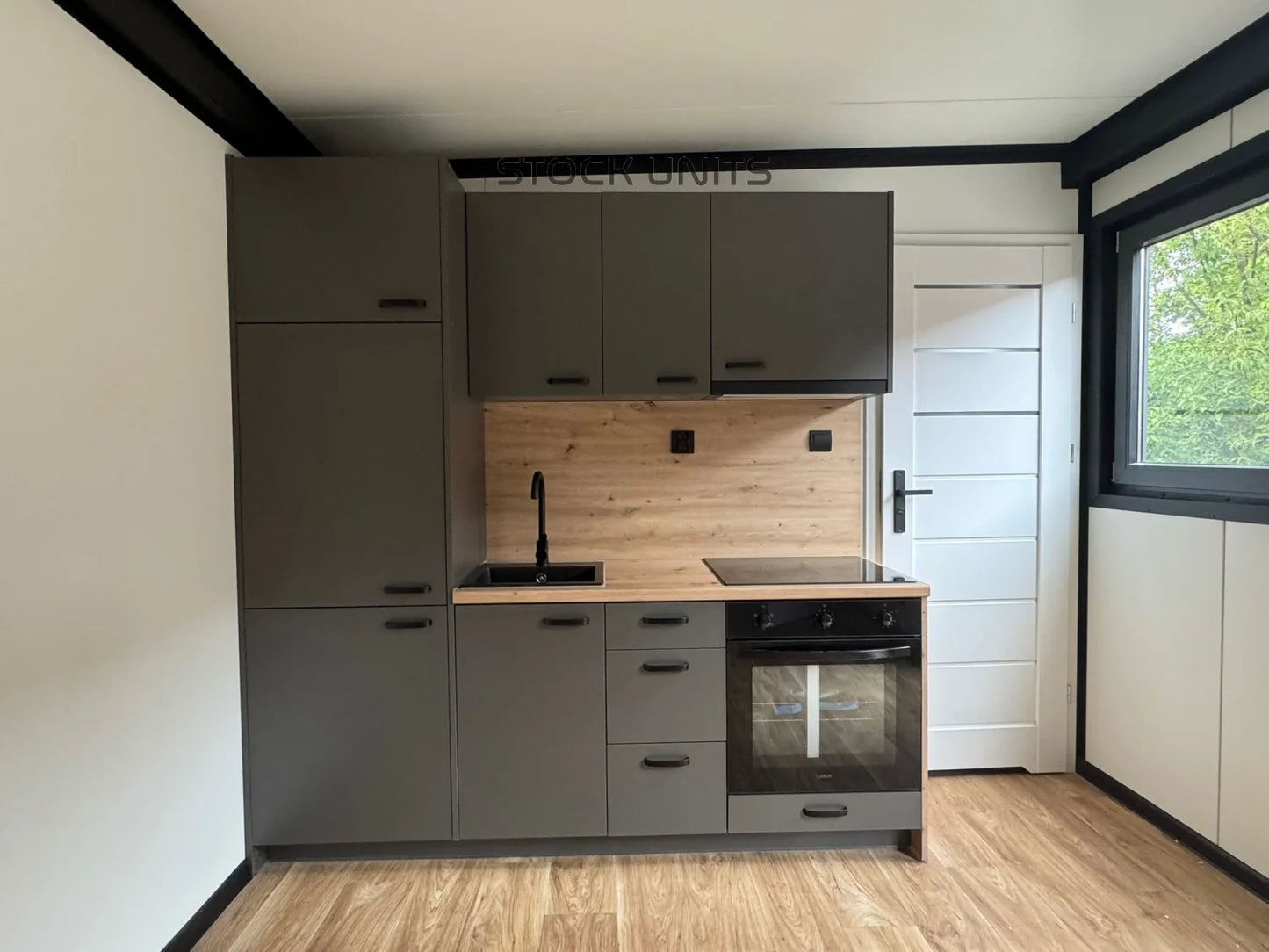 Woonunit L-vorm 33m² (6x3,2 + 5x3,2m) - 1 slaapkamer - PL