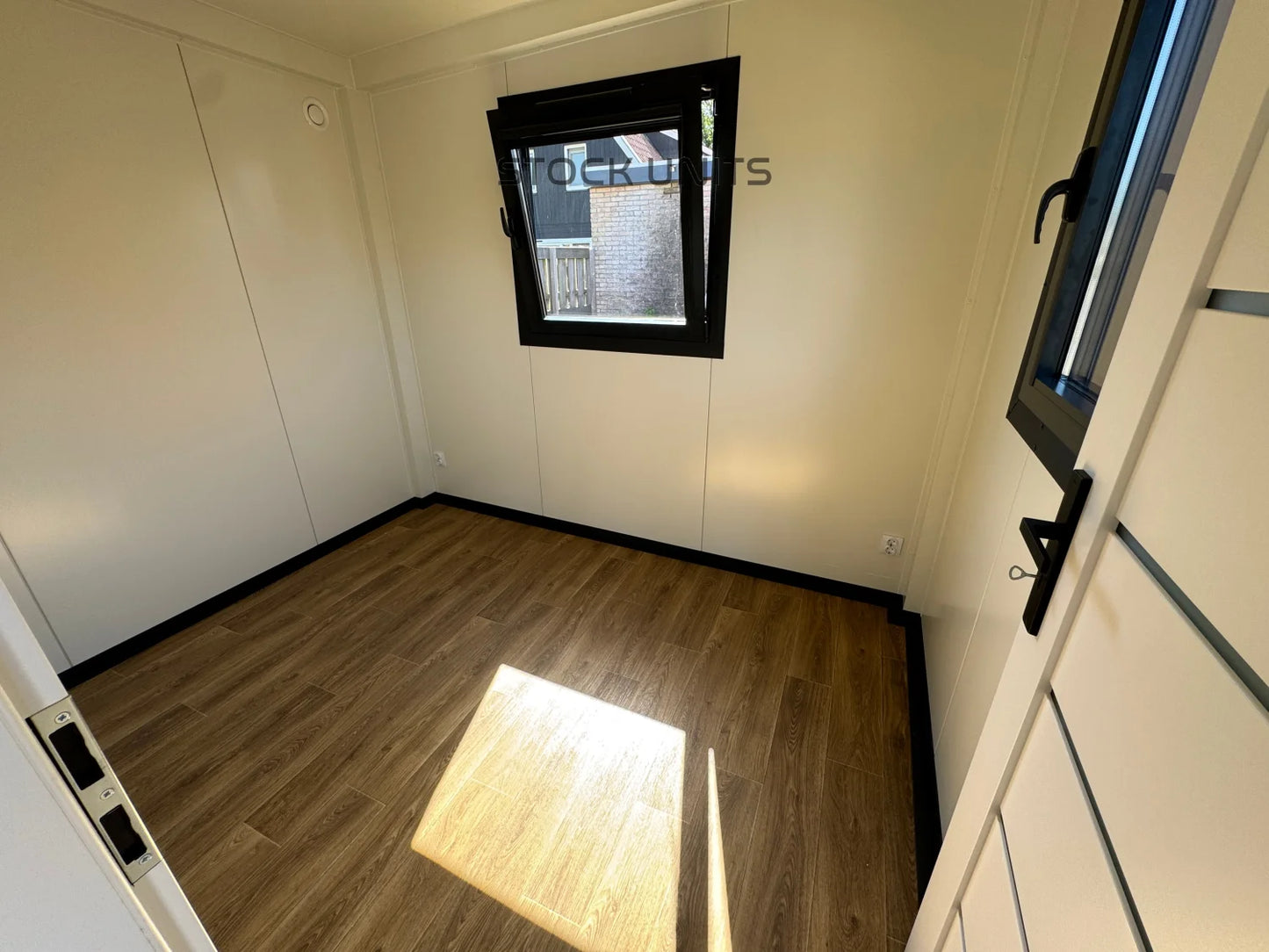 Woonunit 8x3,2m PL - 1 slaapkamer