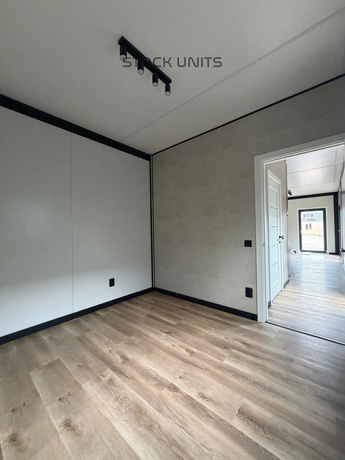 Woonunit RO 11x3,2m - Direct leverbaar